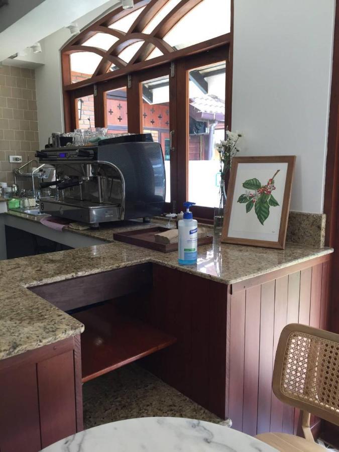 Valentier Cafe And Hotel Chiang Mai Dış mekan fotoğraf