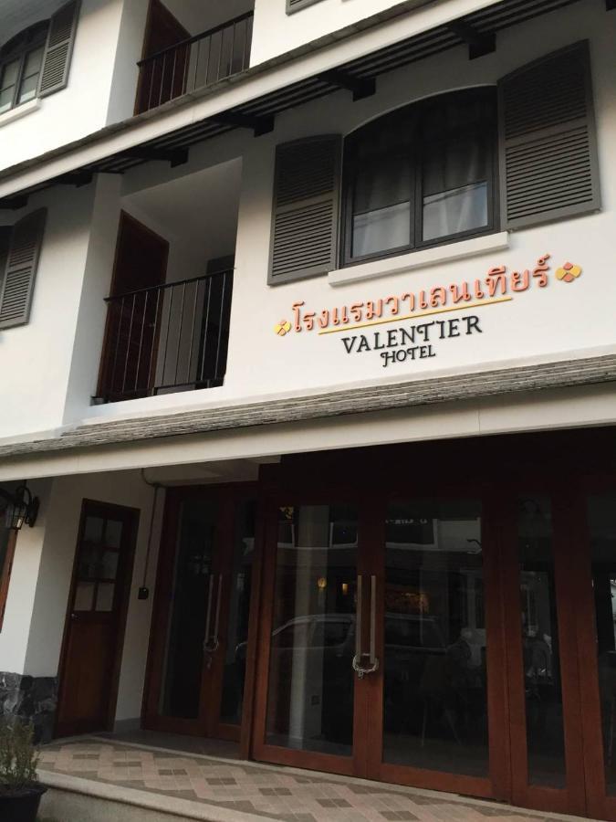 Valentier Cafe And Hotel Chiang Mai Dış mekan fotoğraf