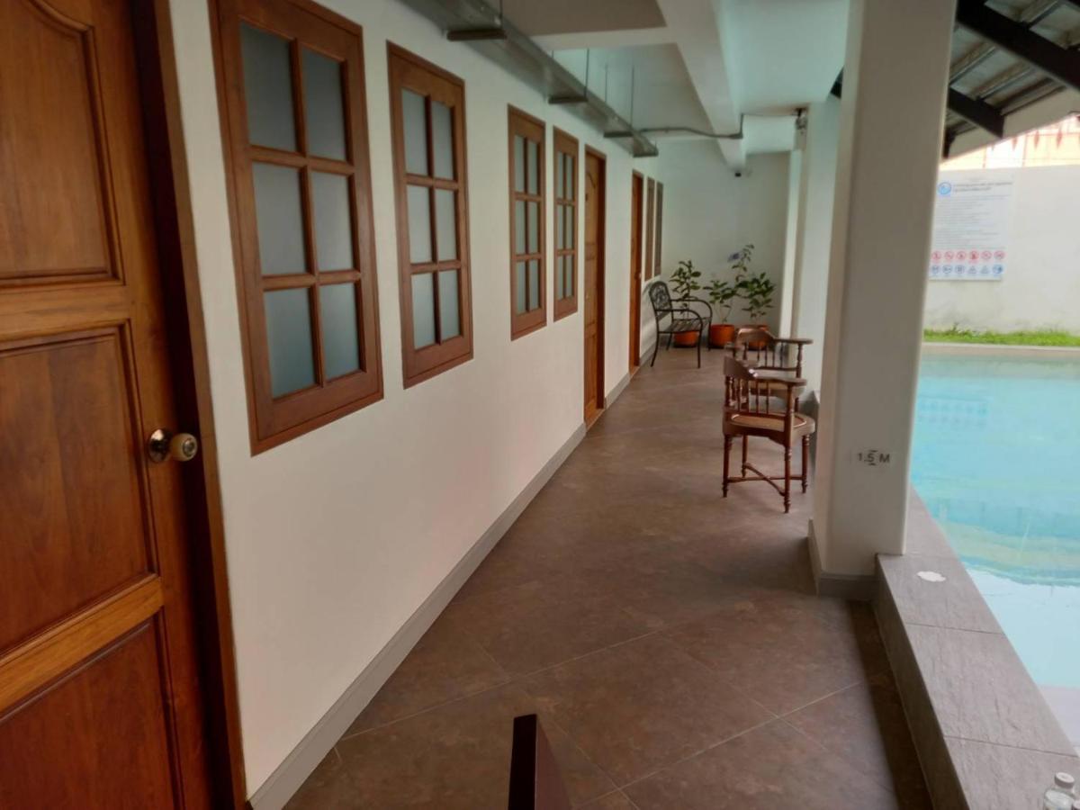 Valentier Cafe And Hotel Chiang Mai Dış mekan fotoğraf