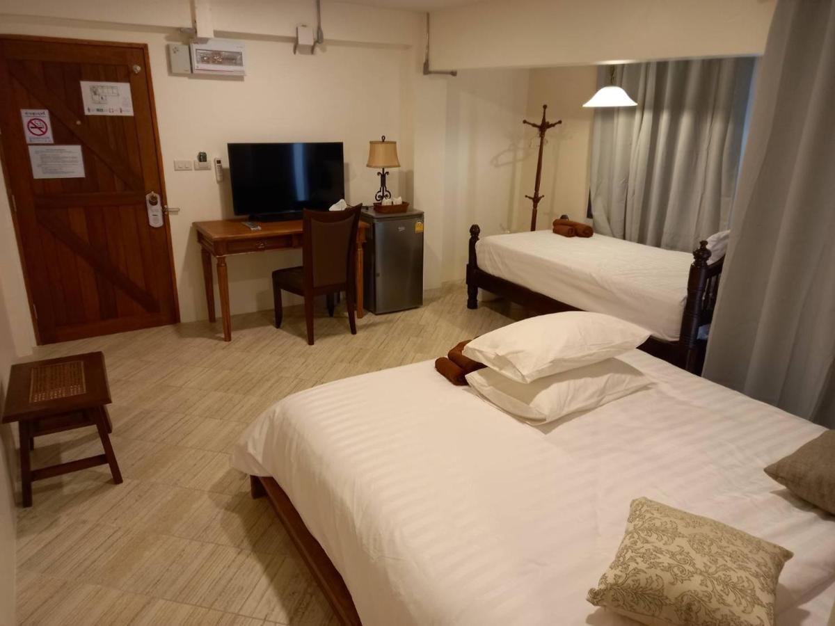 Valentier Cafe And Hotel Chiang Mai Dış mekan fotoğraf